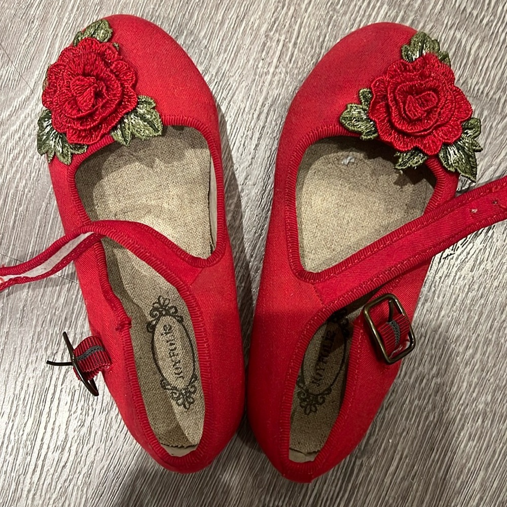 Girls shoes size 11